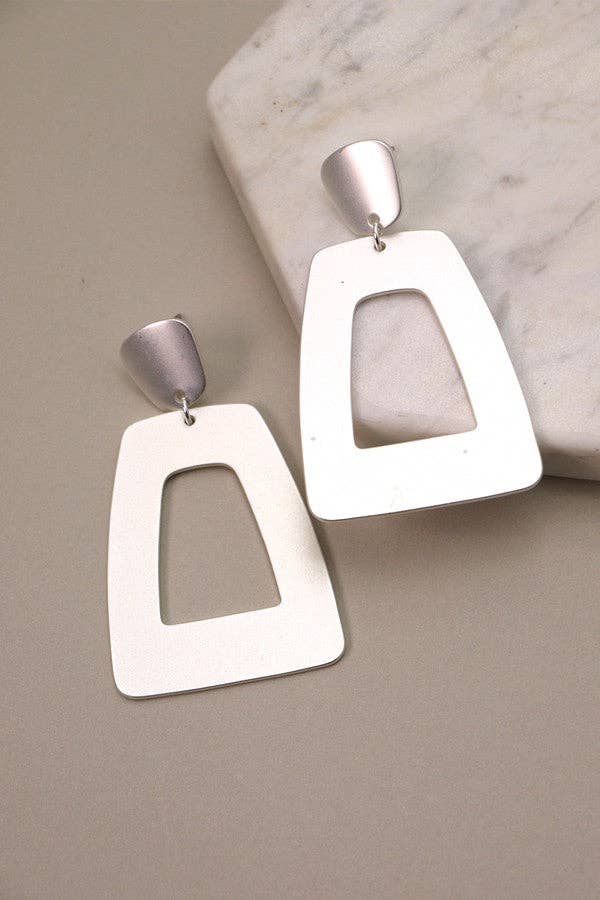 BOUCLES D'OREILLES PENDANTES RECTANGLE MAT | 31E21564