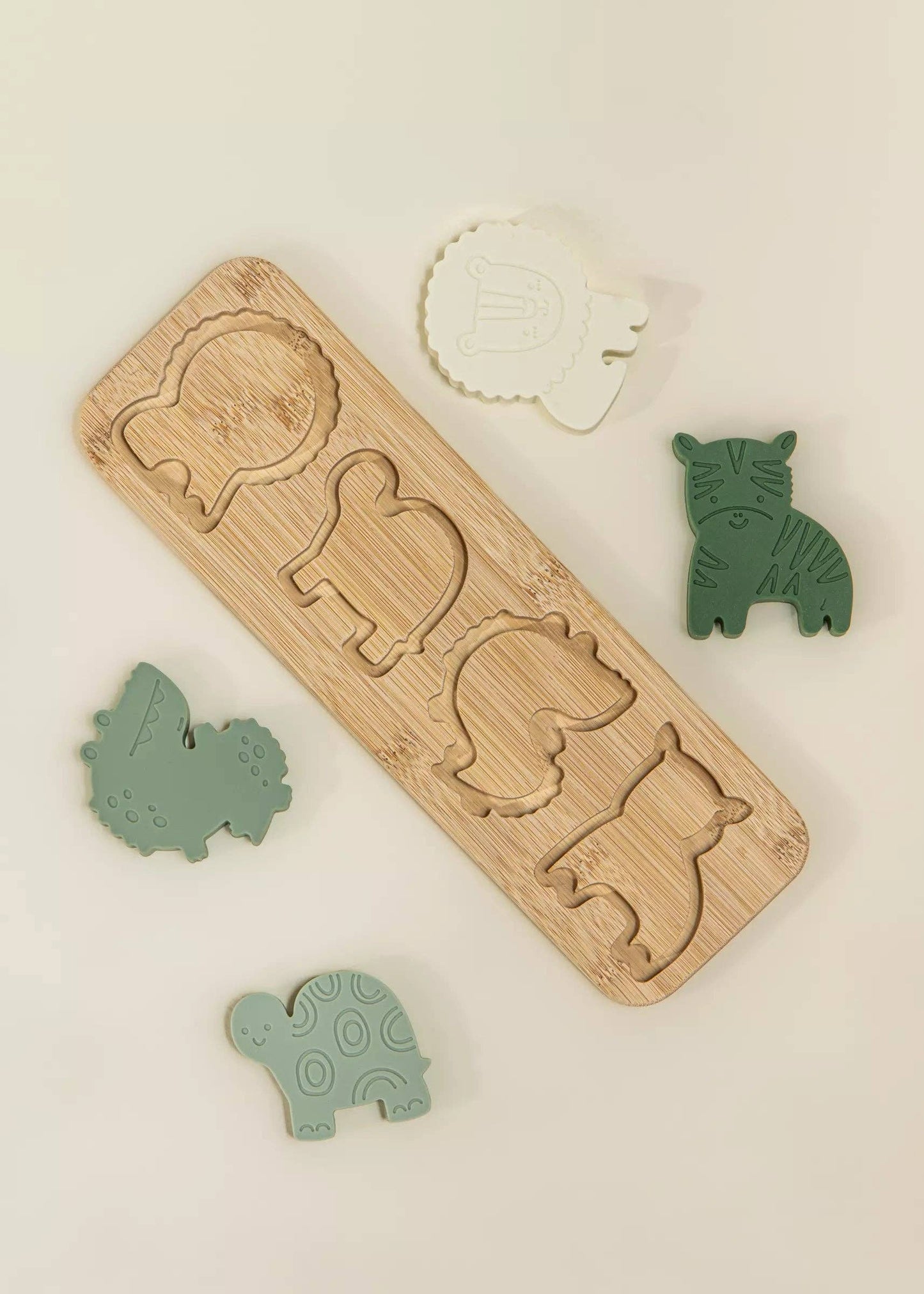 Silicone Puzzle on Wooden Plate - Savannah