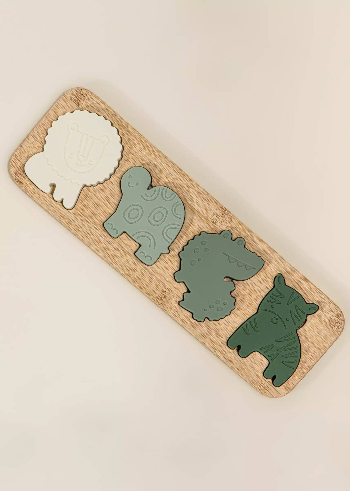 Silicone Puzzle on Wooden Plate - Savannah