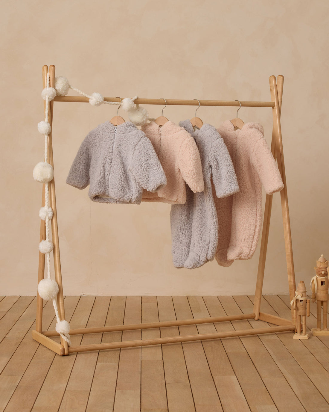 Quincy Mae
Bear Jumpsuit || Antique