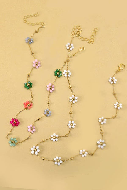 SUMMER MULTI BEADED FLOWER CHARM NECKLACE |