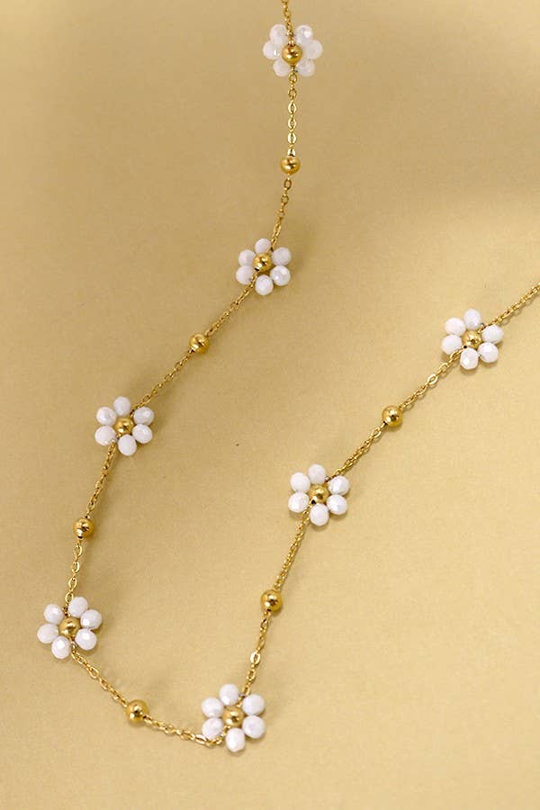 SUMMER MULTI BEADED FLOWER CHARM NECKLACE |