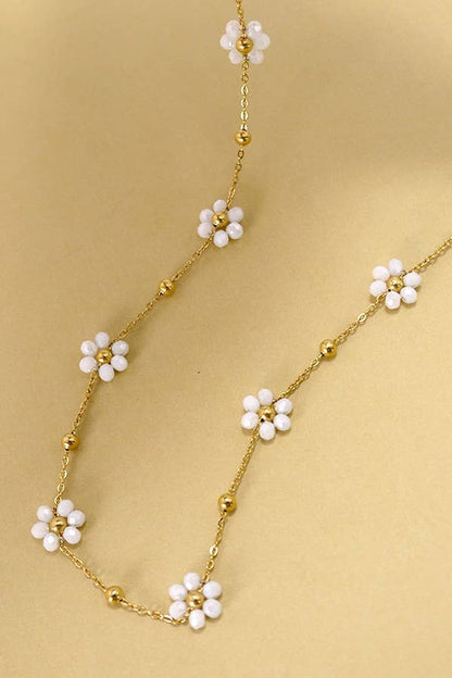 SUMMER MULTI BEADED FLOWER CHARM NECKLACE |