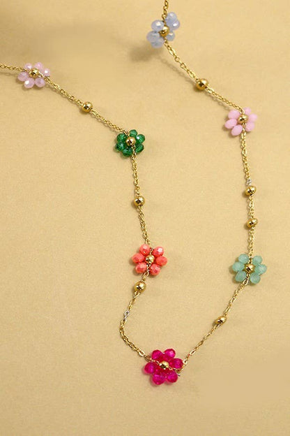 SUMMER MULTI BEADED FLOWER CHARM NECKLACE |