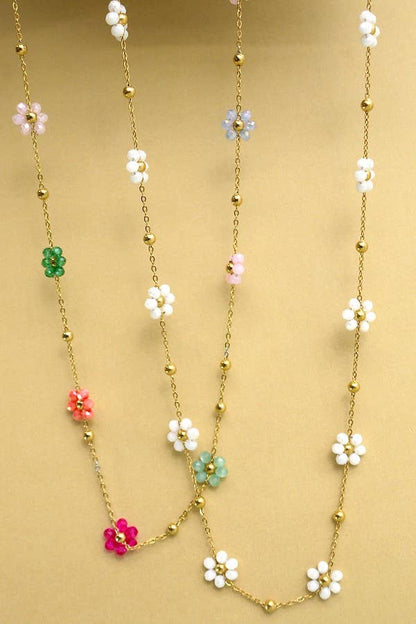 SUMMER MULTI BEADED FLOWER CHARM NECKLACE |