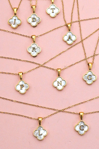 18K STAINLESS STEEL MOP CLOVER INITIAL NECKLACE | 40NK9487