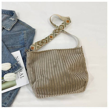 Corduroy AZTEC Guitar Shoulder Strap Tote Bag | 40P584