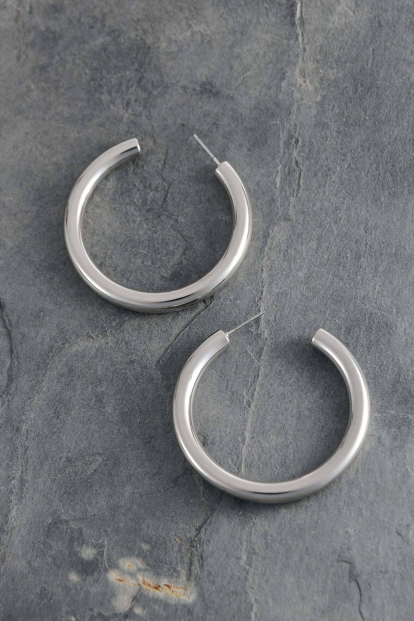 BOUCLES D'OREILLES CRÉOLES CLASSIQUES ÉPAISSES 1,75 POUCE | 10E3032446