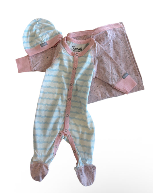 Cocolli Cotton Onesie + Cap + Blanket - Pink with Blue and Cream Waves