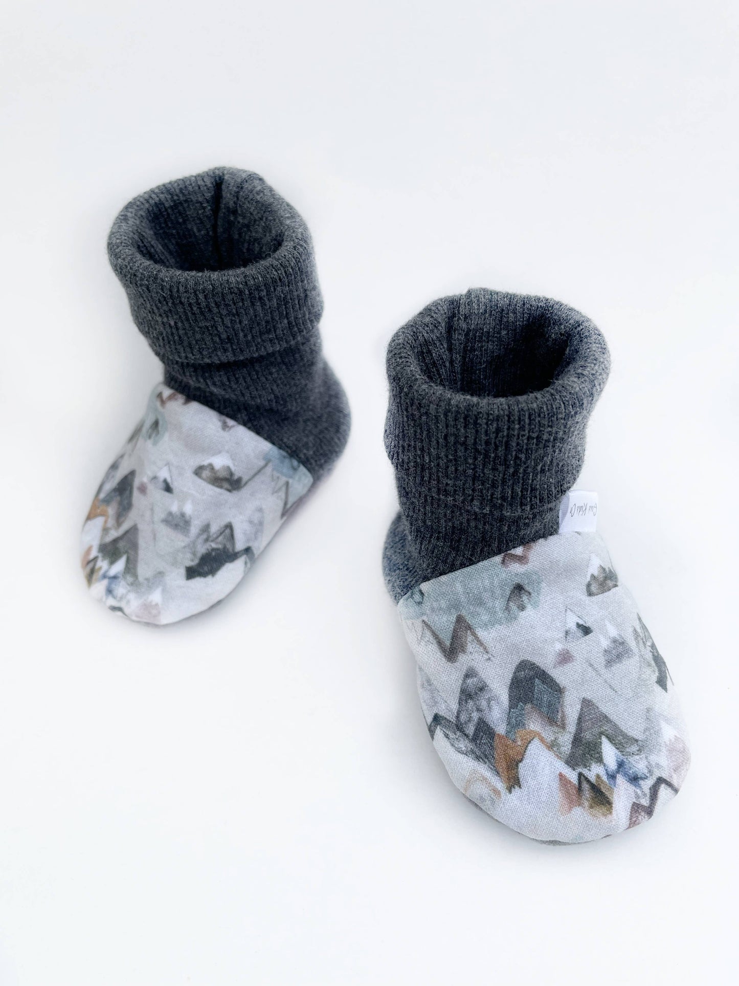 Earthy Baby Booties 