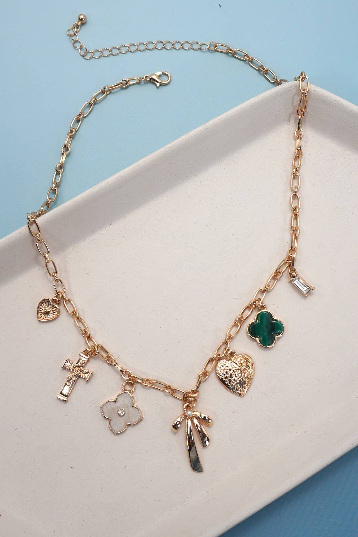 CHARM NECKLACE-GREEN CLOVER BOW CROSS HEART | 80N91991