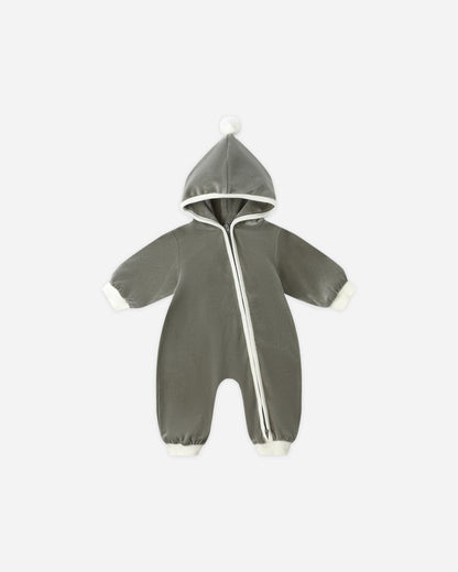 Quincy Mae

Velour Zip Jumpsuit || Forest