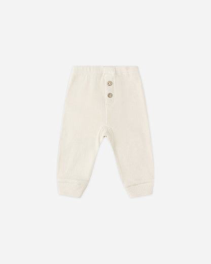 Quincy Mae

Legging || Natural