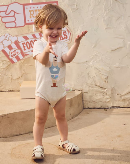 Nimbus Cloud-Strongman- Pettie Revery