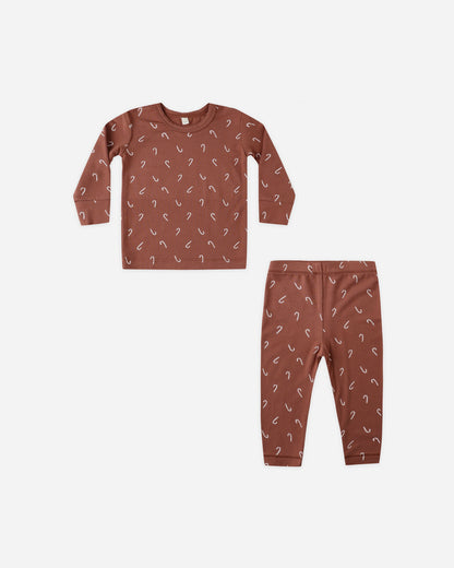 Quincy Mae

Bamboo Pajama Set || Candy Canes