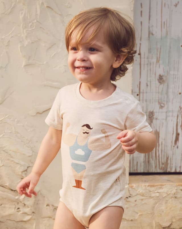 Nimbus Cloud-Strongman- Pettie Revery