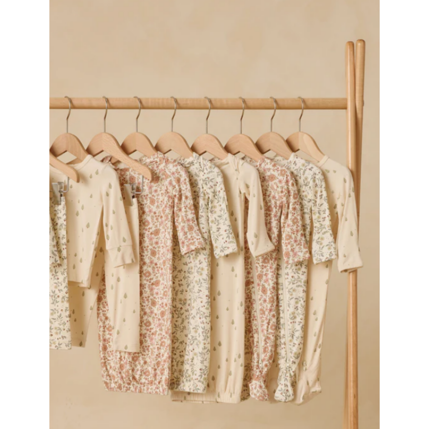 Bamboo Zip Footie | Bloom- Quincy Mae