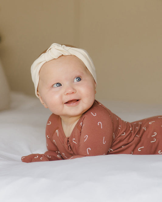 Quincy Mae

Bamboo Zip Footie || Candy Canes