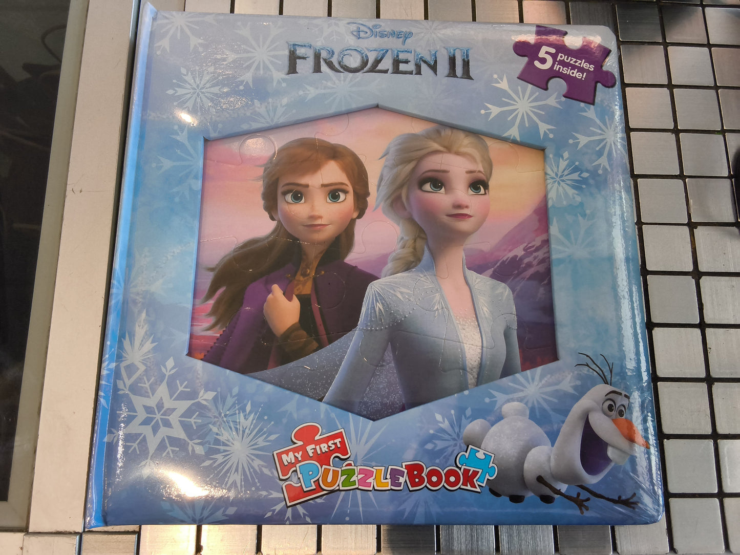 Disney Frozen: Puzzle Book